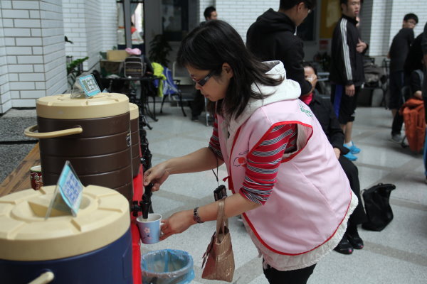 按摩舒压再享健康茶饮 育达人喊「讚」 - 